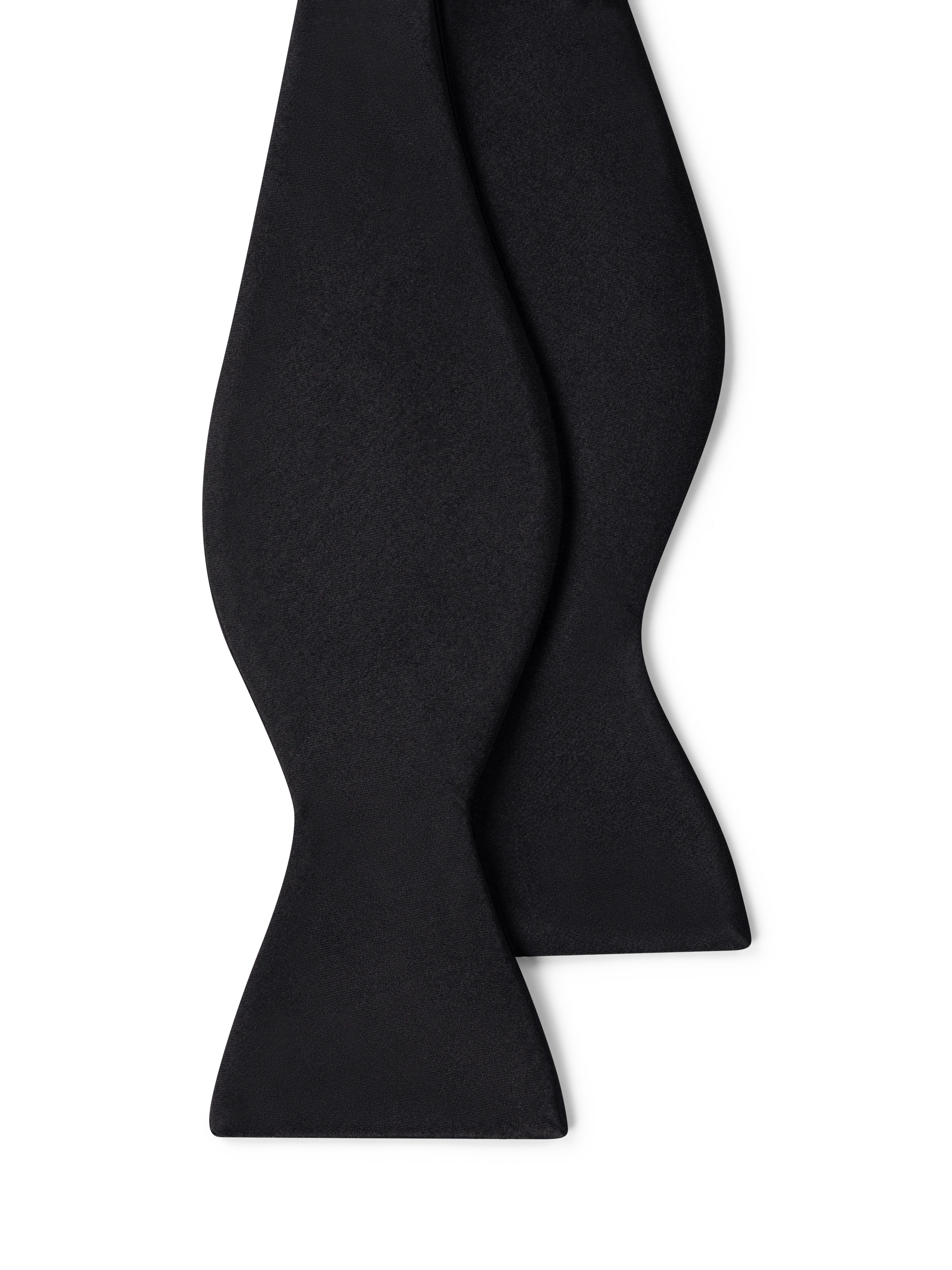 The Sized Self-Tie Bow Tie