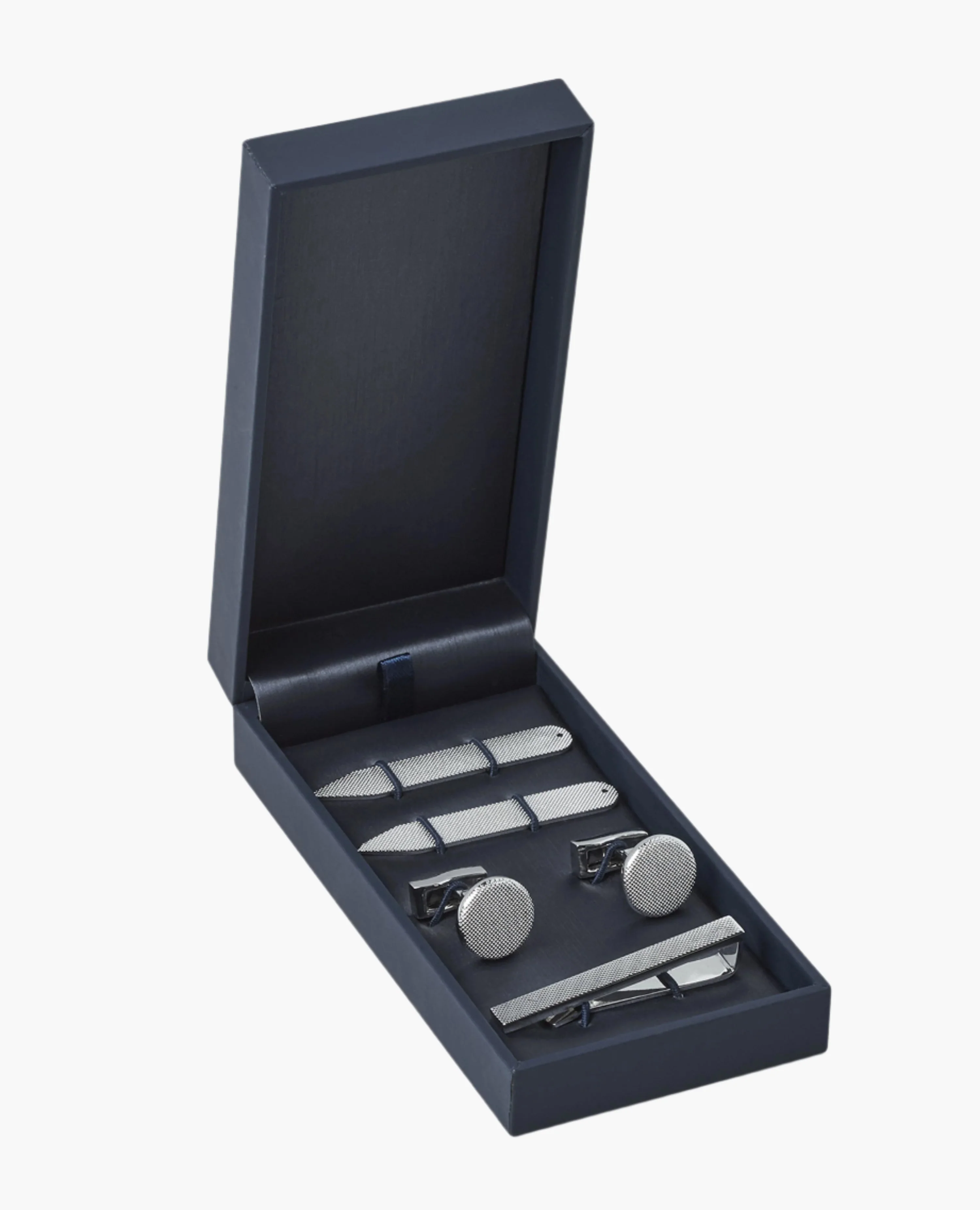 The Knurled Shirt Accessory Gift Set